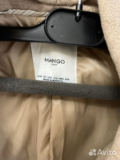 Пальто mango