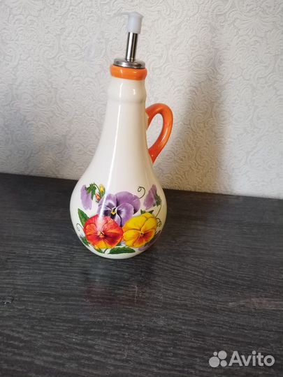 Глиняный кувшин