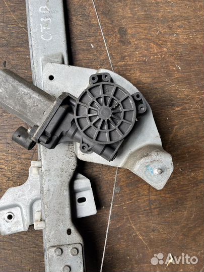 Рено сандеро степвэй стеклоподъемник