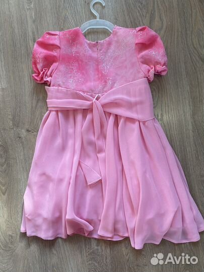 Платье праздничное для девочки