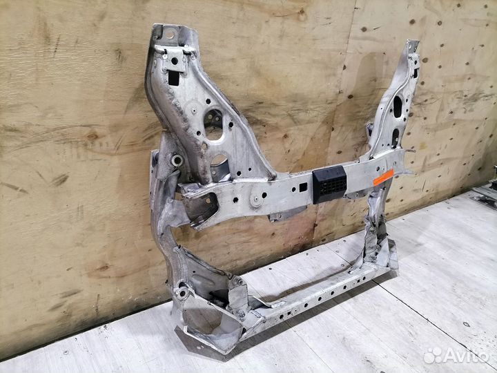 Подрамник передний BMW 1 series E87 E82 E81