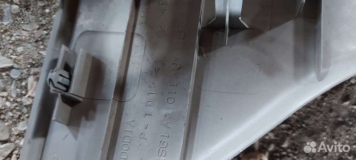 Обшивка стойки задние Ford Fiesta