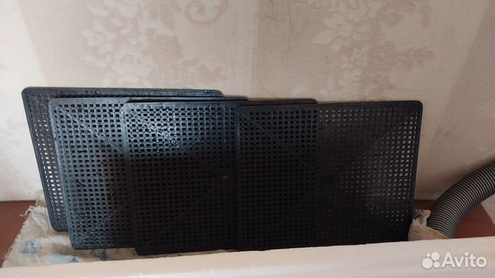 Инкубатор автоматический Несушка 77