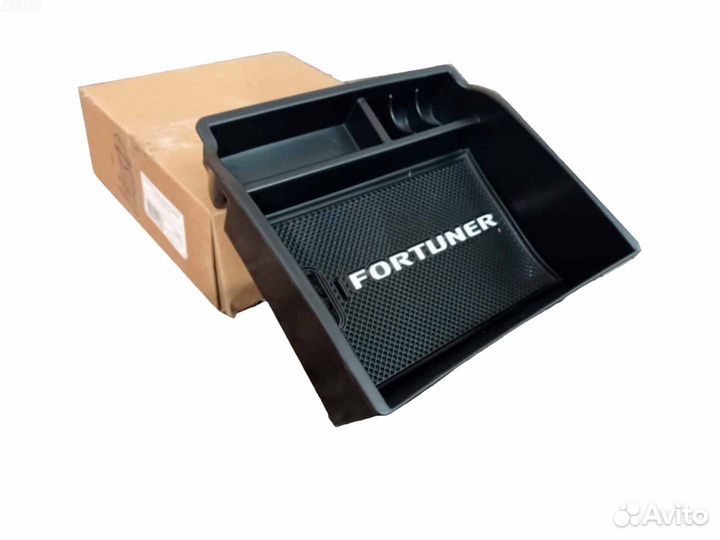 Органайзер между передних сидений Toyota Fortuner