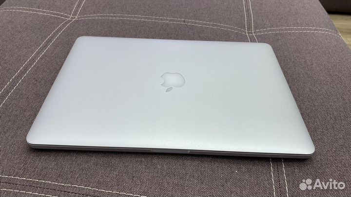 Apple MacBook Pro 15 2015 16/512 2.8 R9