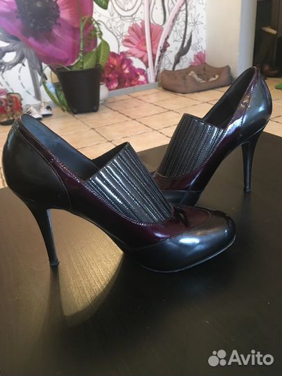 Ботильоны «испанский сапожок»38р