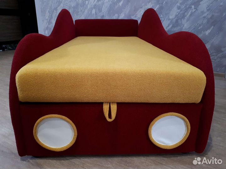 Машина-кровать