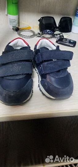 Кроссовки детские