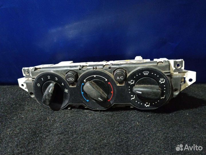 Блок управления печкой Ford Focus 2