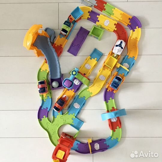 Игрушка. Железная дорога. Паровозик томас Thomas