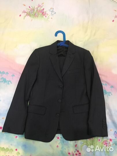 Продам костюм на мальчика, рост 134