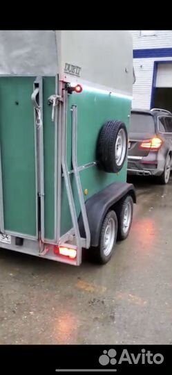 Прицеп коневоз Boeckmann Duett