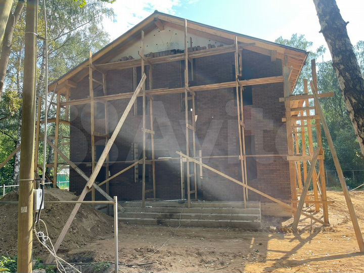 Коттедж 208,5 м² на участке 6,2 сот.