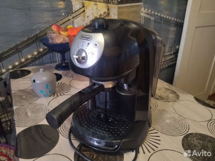 Кофемашина delonghi