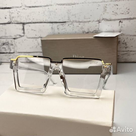 Солнцезащитные очки Dior