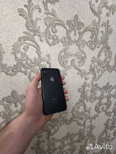 iPhone X, 64 ГБ