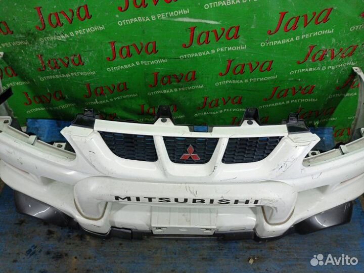 Бампер передний Mitsubishi Delica PD8W 4M40-T 2000
