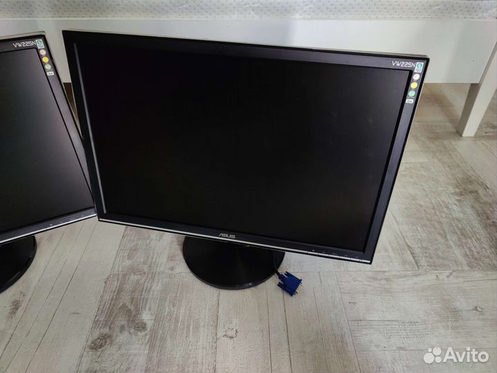 Монитор Asus 22