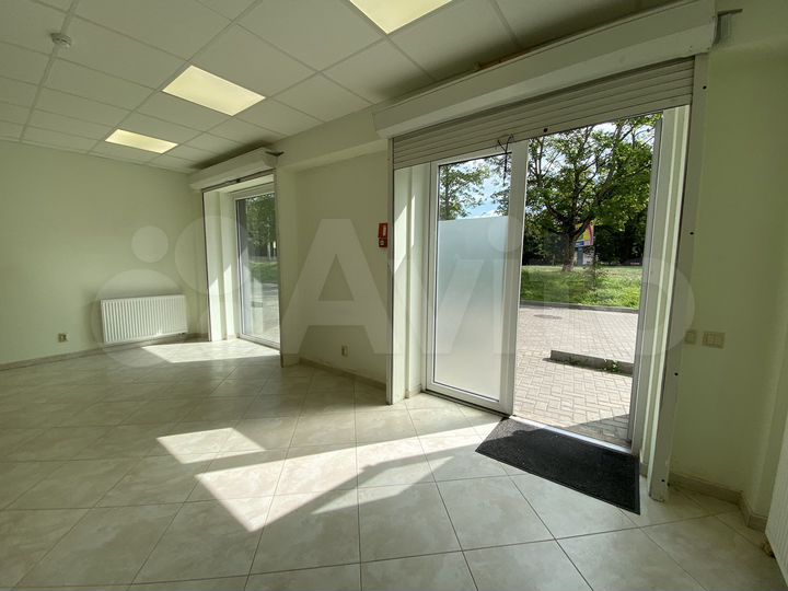 Торговая площадь, 55 м²