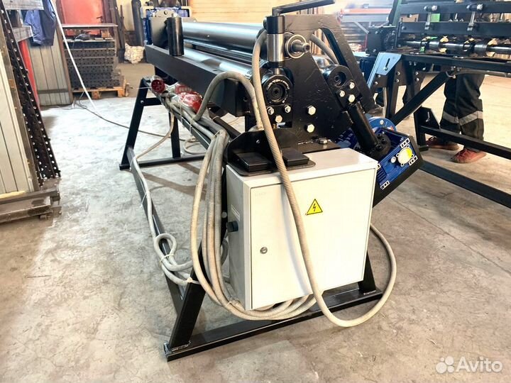 Вальцы 1500х4. Станок вальцовочный. Асимметрия