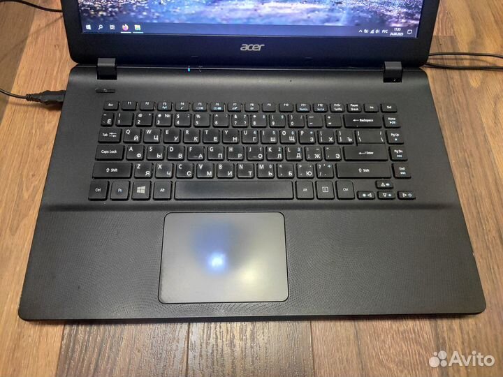 Ноутбук Acer ES1-511, 4гб оперативной памяти, 500