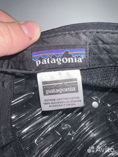 Бейсболка patagonia черная/бежевая