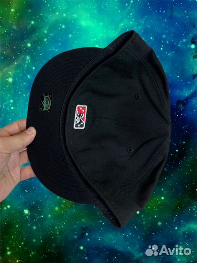 Бейсболка new era принт енот ракета 7 7/8 62,5