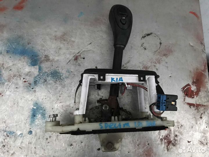 Селектор АКПП рычаг коробки передач Kia Spectra