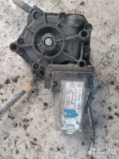 Мотор стеклоподъемника передний правый Лада 2110