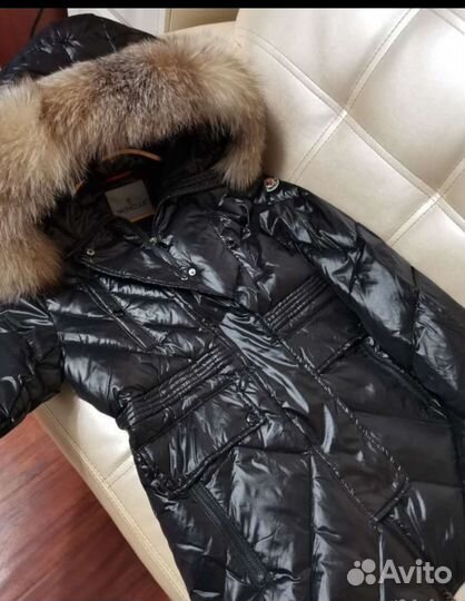 Пуховик Moncler