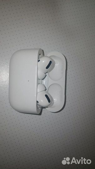 Оригинал AirPods Pro