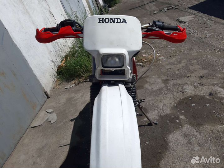 Honda XLR 250