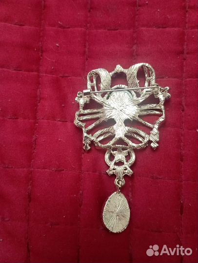 Брошь