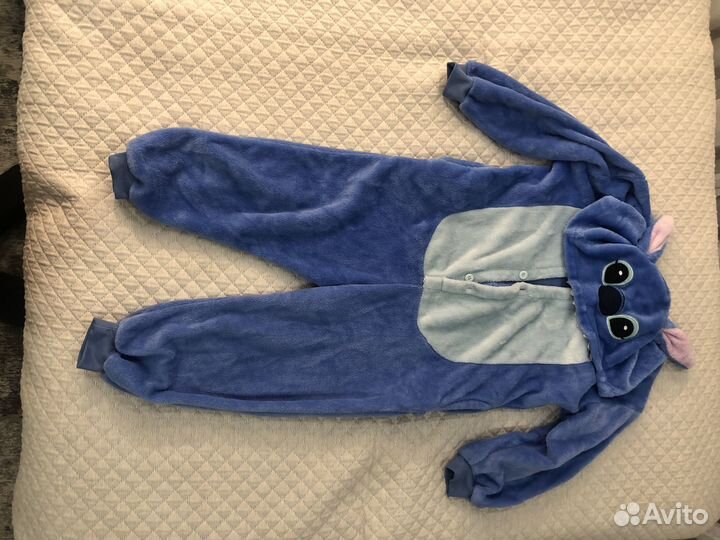 Одежда для девочки на рос 140 см