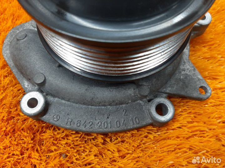 Помпа Mercedes-Benz R-Class W251 642.950