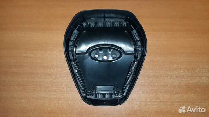 Крышка в руль (муляж airbag) Ford Fiesta 2008