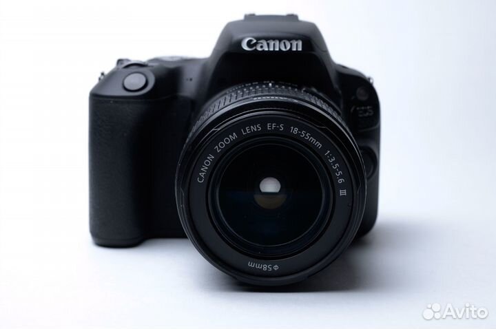 Canon EOS 200D Kit 18-55mm III