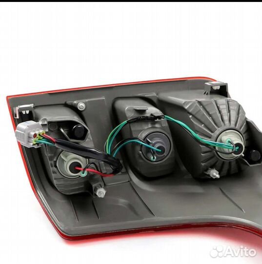 Задний фонарь для Mitsubishi L200 2015