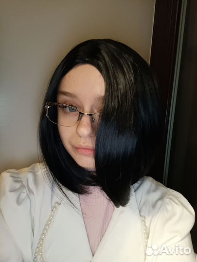 Парик черный каре