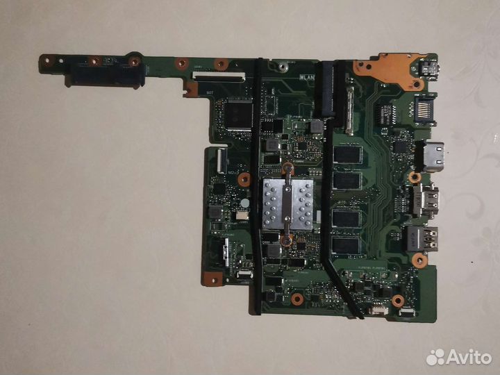 Материнская плата Asus E402S