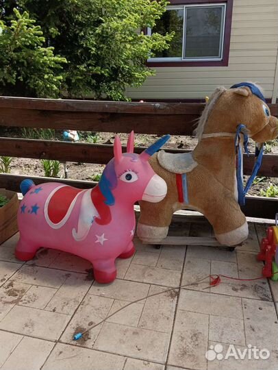 Ослик прыгун и лошадка на колесиках