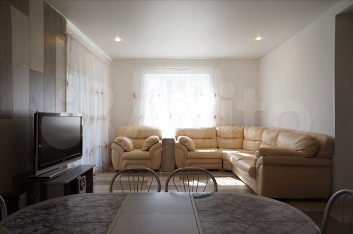 Коттедж 150 м² на участке 10 сот.