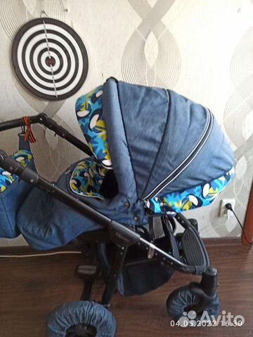Прогулочная коляска