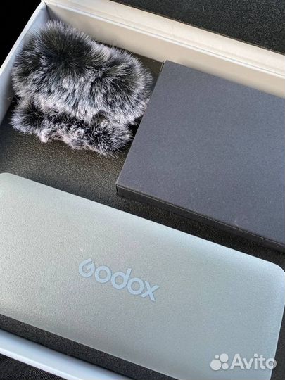 Петличная радиосистема Godox MoveLink M2