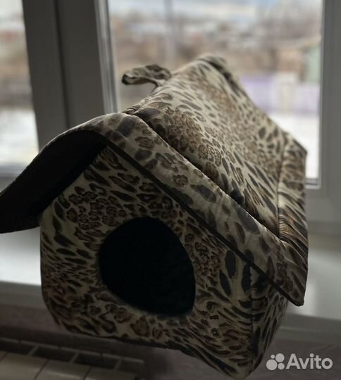 Домик для кошки новый