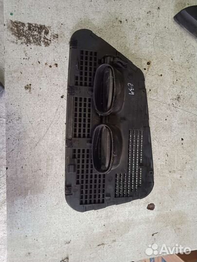 Дефлектор обдува BMW 5 E34 бмв 5 Е34