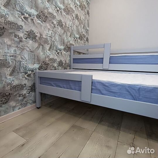 Кровать для двоих детей Софа2, массив сосны