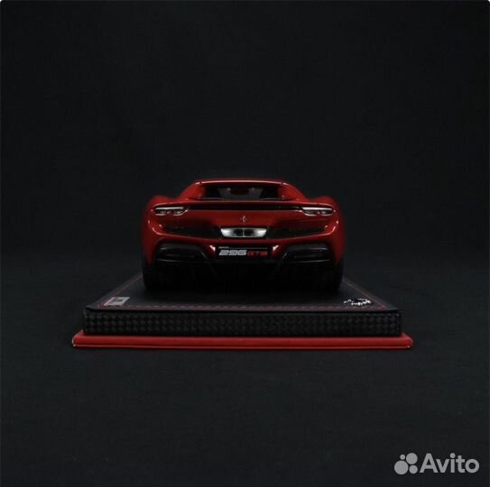 Коллекционная модель Ferrari 296 GTB 1:18