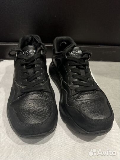 Кроссовки sketchers