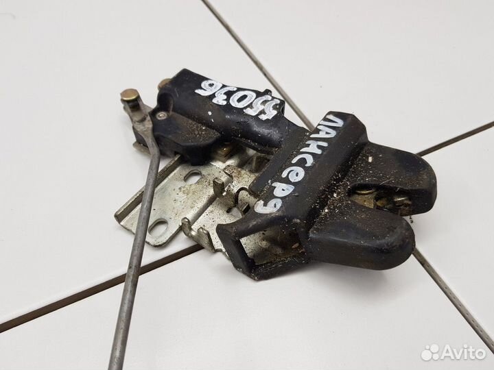 Замок багажника (Mitsubishi Lancer)